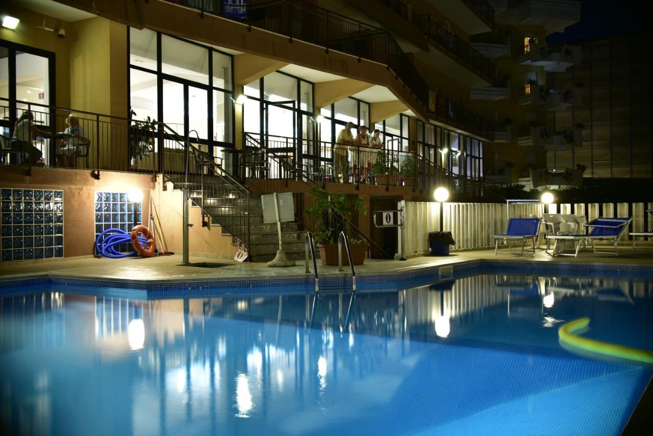 Astoria Hotel Pesaro Exterior photo